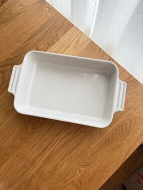 Le Creuset white Stoneware Baking Dish